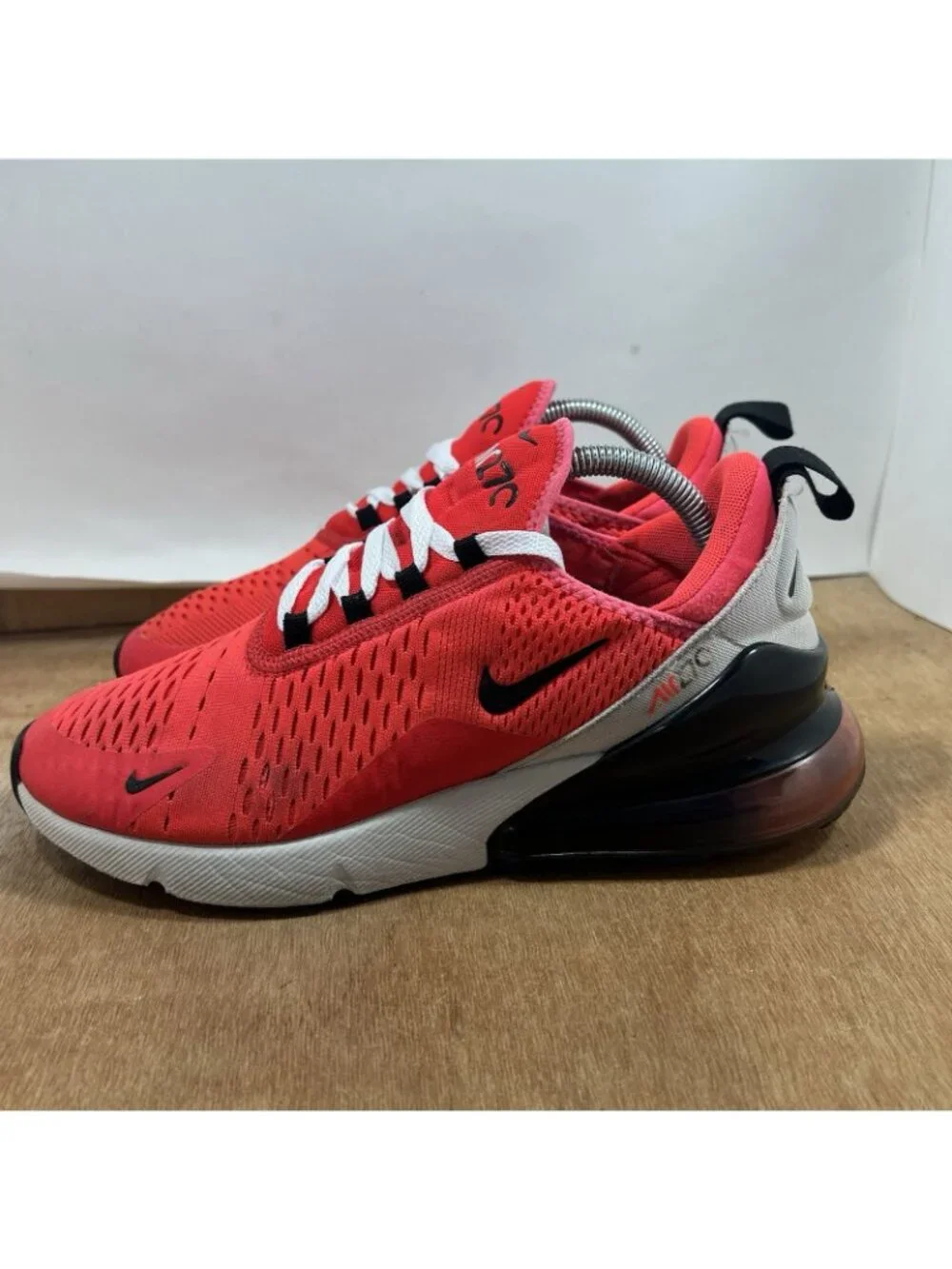 Nike Air Max 270 Red Orbit Men 8.5 Athletic Casual Running Sneakers BV6078-600
